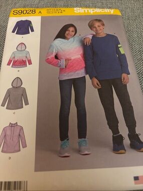 Simplicity Pattern: Simplicity Sewing Pattern S9028 Girls' & Boys' Knot Tops